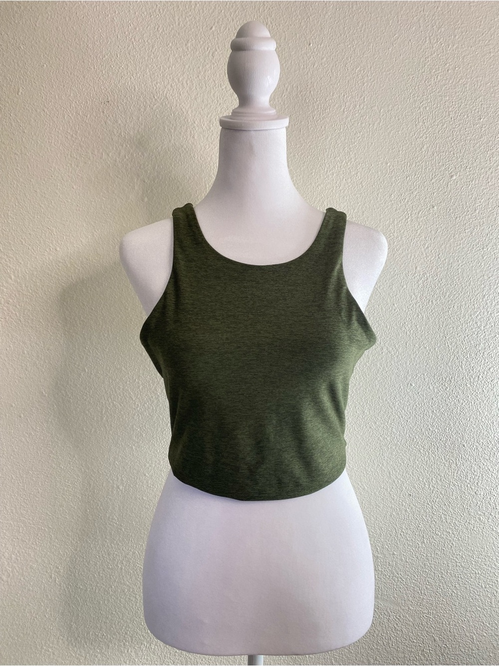 Outdoor Voices Heathered Olive Green Cropped Tank M Color Block Athleisure Clean